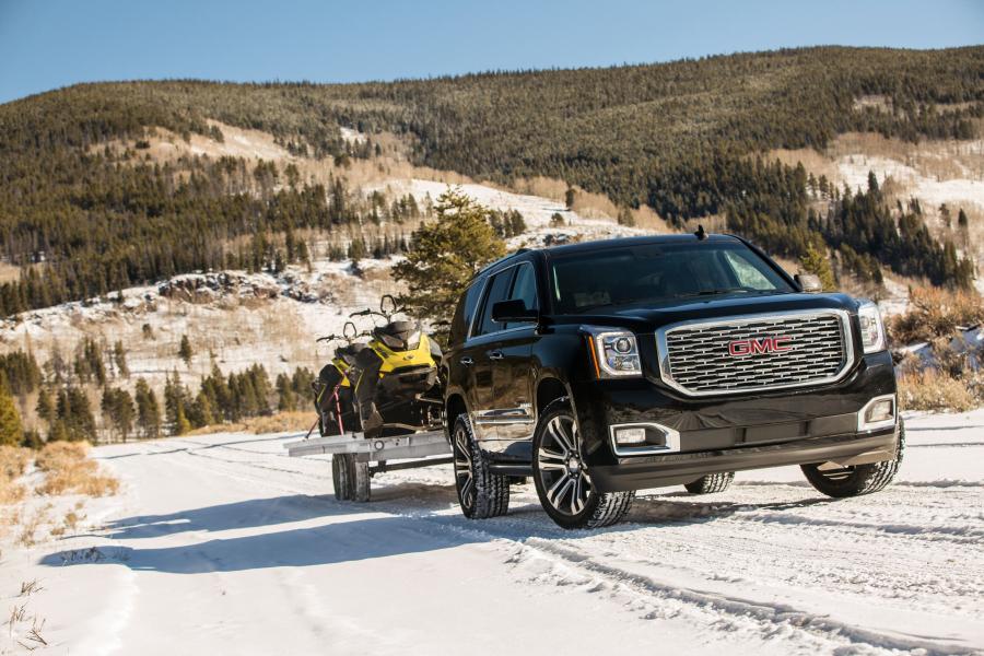 GMC Yukon Denali (GMTK2UG) 2017 года  (фото 18 из 28)